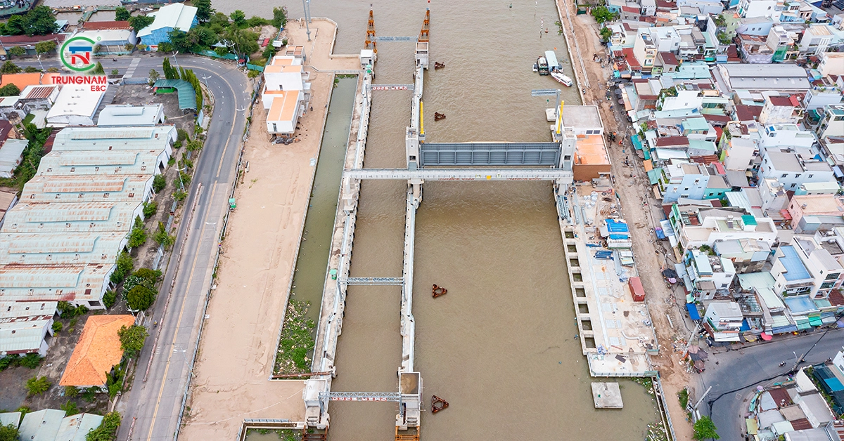 Tan Thuan Tidal Floodgate