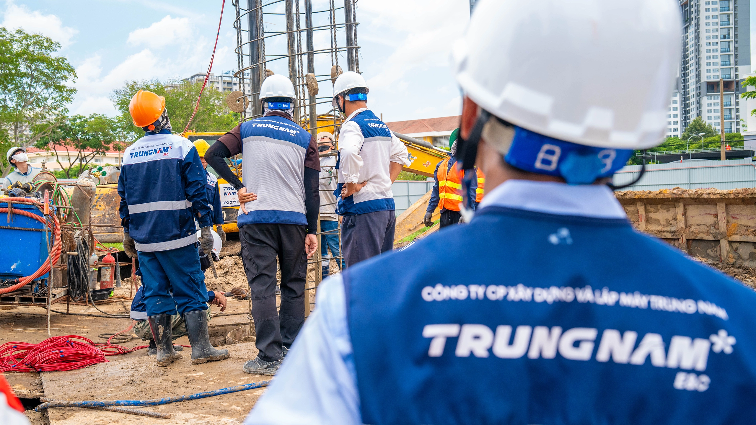 du an trung tam thuong mai va dich vu c8a